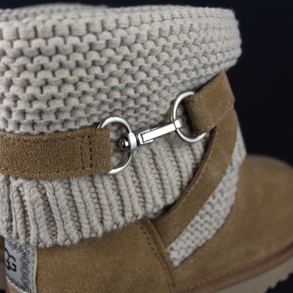 UGG AUSTRALIA 1098080 CHE Chestnut Purl Strap Boot - Picture 7 of 10